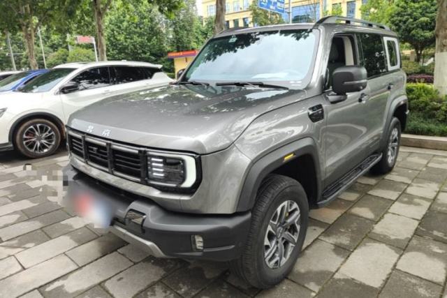 Used BAIC Off-Road BJ40 2024 2.0T All-New Urban Hunter Edition Chivalrous Style