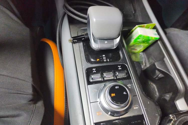 Used BAIC Off-Road BJ40 2024 2.0T All-New Urban Hunter Edition Ultimate Version Gear Lever