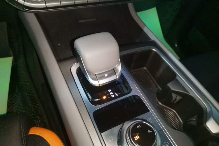 Used BAIC Off-Road BJ40 2024 2.0T All-New Urban Hunter Edition Ultimate Version Gear Lever