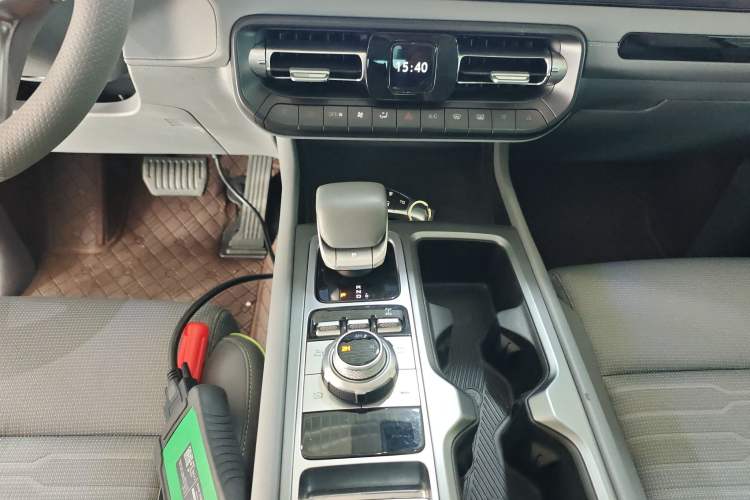 Used BAIC Off-Road BJ40 2024 2.0T All-New Blade Hero Edition Climber Gear Lever