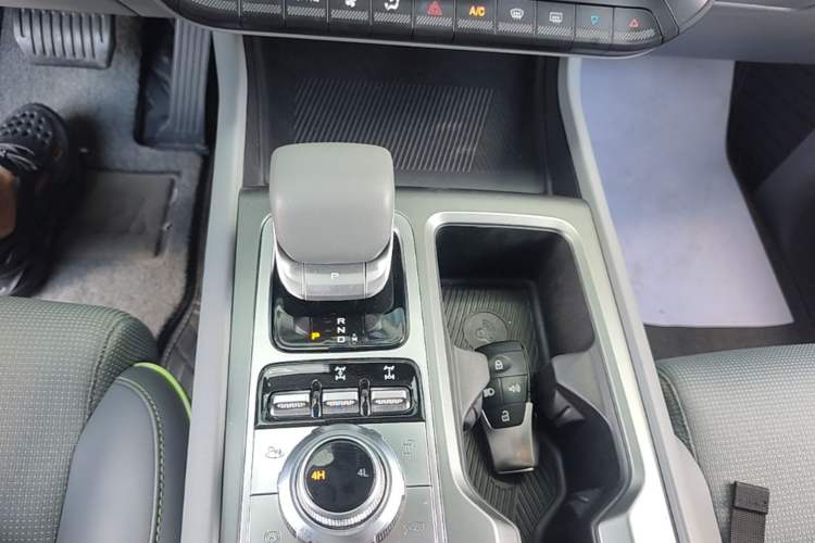 Used BAIC Off-Road BJ40 2024 2.0D All-New Blade Hero Crosser Gear Lever