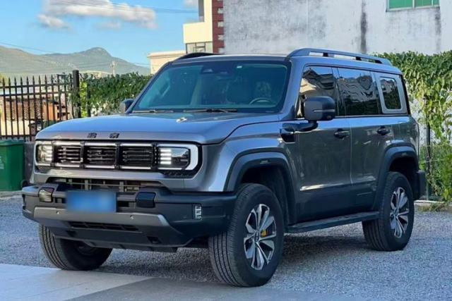 Used BAIC Off-Road BJ40 2024 2.0T All-New Urban Hunter Edition Ultimate Version