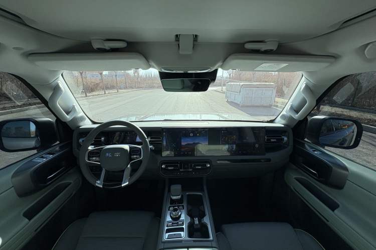 Used BAIC Off-Road BJ40 2024 2.0D All-New Blade Hero Crosser Interior 1