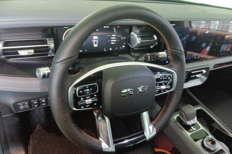 Used BAIC Off-Road BJ40 2024 2.0T All-New Urban Hunter Edition Ultimate Version Interior 2