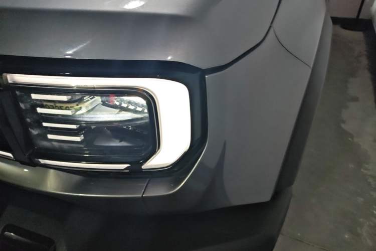 Used BAIC Off-Road BJ40 2024 2.0T All-New Urban Hunter Edition Ultimate Version Left Front Headlight