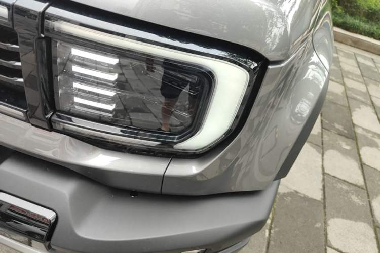 Used BAIC Off-Road BJ40 2024 2.0T All-New Urban Hunter Edition Chivalrous Style Left Front Headlight