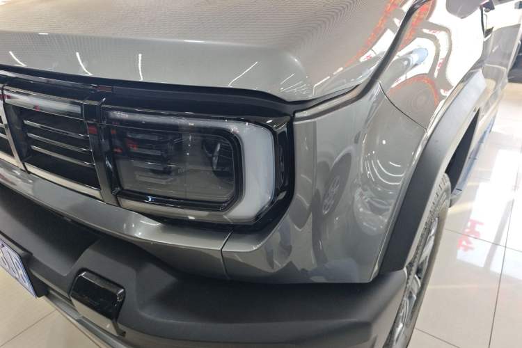 Used BAIC Off-Road BJ40 2024 2.0T All-New Blade Hero Edition Climber Left Front Headlight
