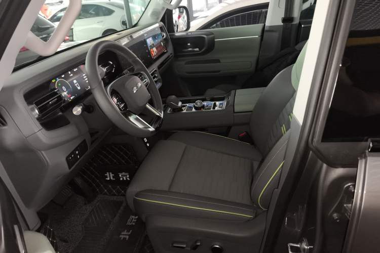 Used BAIC Off-Road BJ40 2024 2.0T All-New Urban Hunter Edition Pioneer Type Left Front Seat