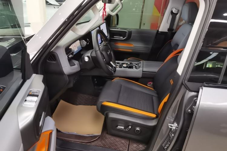 Used BAIC Off-Road BJ40 2024 2.0T All-New Urban Hunter Edition Pioneer Type Left Front Seat