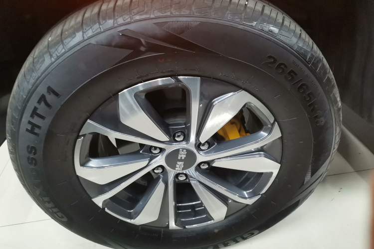Used BAIC Off-Road BJ40 2024 2.0T All-New Urban Hunter Edition Ultimate Version Left Front Wheel Hub