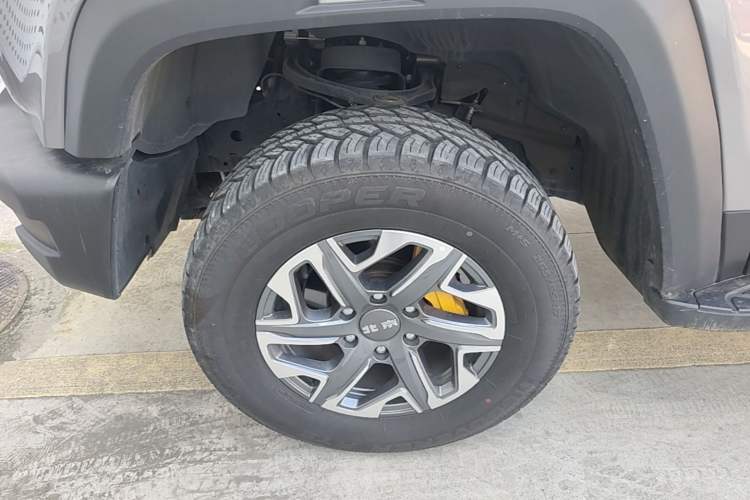 Used BAIC Off-Road BJ40 2024 2.0D All-New Blade Hero Crosser Left Front Wheel Hub