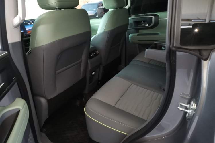 Used BAIC Off-Road BJ40 2024 2.0D All-New Blade Hero Crosser Left Rear Seat