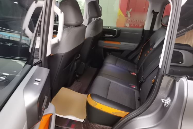 Used BAIC Off-Road BJ40 2024 2.0T All-New Urban Hunter Edition Pioneer Type Left Rear Seat