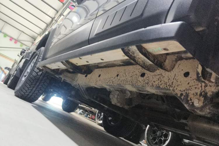 Used BAIC Off-Road BJ40 2024 2.0T All-New Blade Hero Edition Climber Left Side Sill