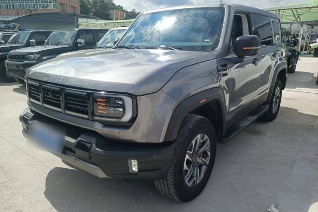 Used BAIC Off-Road BJ40 2024 2.0T All-New Urban Hunter Edition Chivalrous Style
