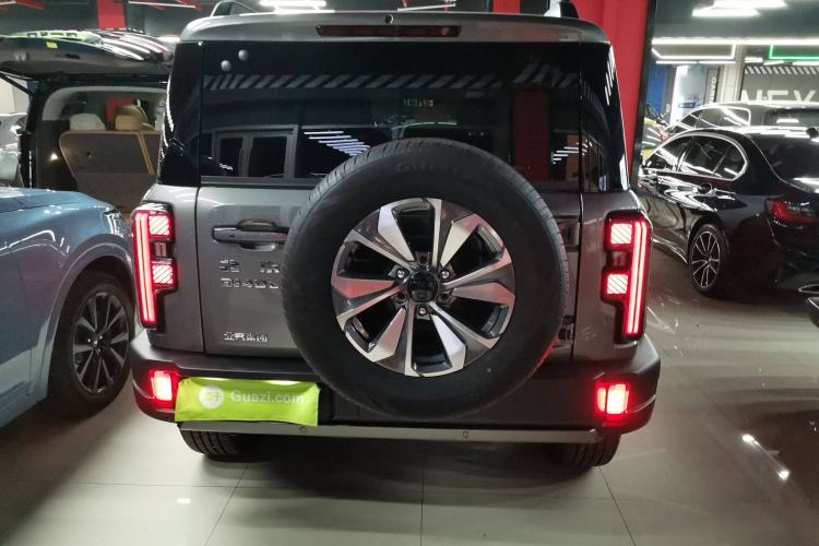 Used BAIC Off-Road BJ40 2024 2.0T All-New Urban Hunter Edition Ultimate Version Rear