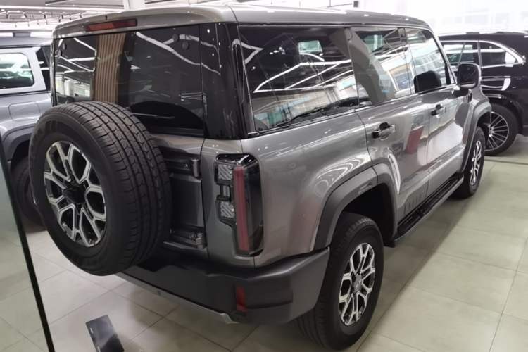 Used BAIC Off-Road BJ40 2024 2.0T All-New Urban Hunter Edition Pioneer Type Rear Right 45 Deg