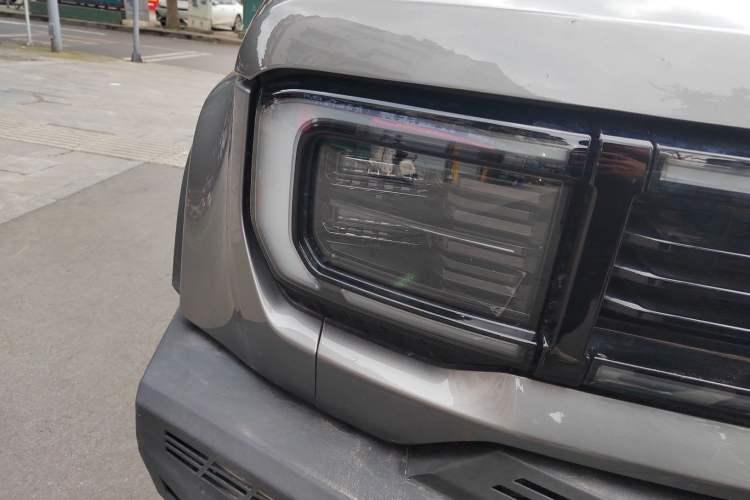 Used BAIC Off-Road BJ40 2024 2.0D All-New Blade Hero Crosser Right Front Headlight