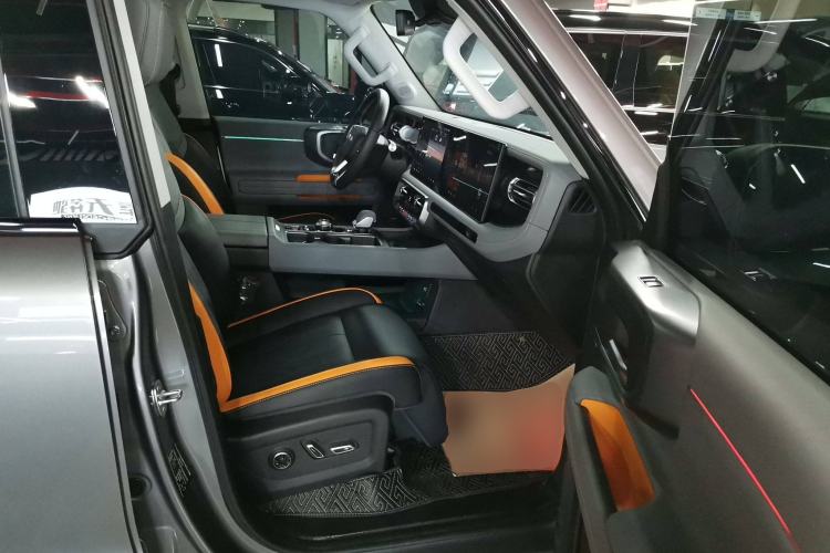 Used BAIC Off-Road BJ40 2024 2.0T All-New Urban Hunter Edition Ultimate Version Right Front Seat