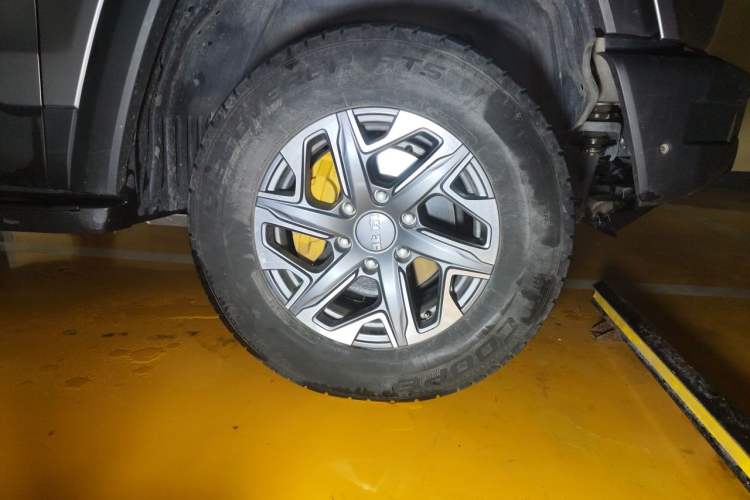 Used BAIC Off-Road BJ40 2024 2.0T All-New Urban Hunter Edition Ultimate Version Right Front Wheel Hub