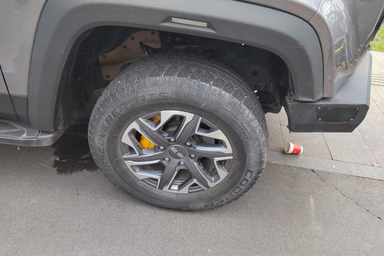 Used BAIC Off-Road BJ40 2024 2.0D All-New Blade Hero Crosser Right Front Wheel Hub