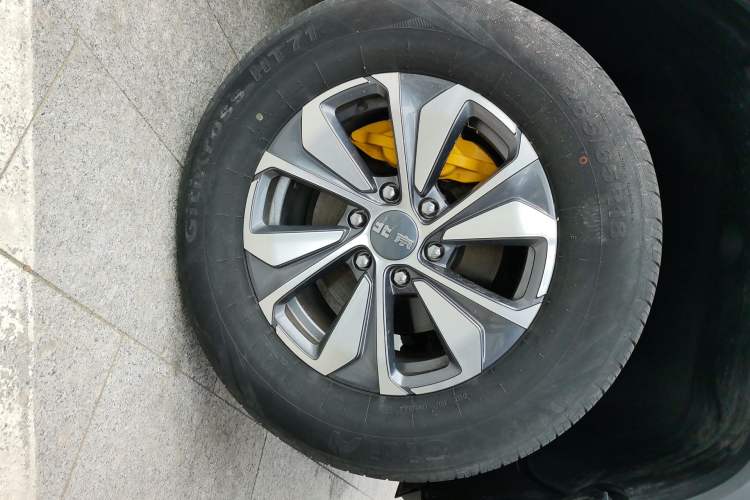 Used BAIC Off-Road BJ40 2024 2.0T All-New Urban Hunter Edition Ultimate Version Right Front Wheel Hub