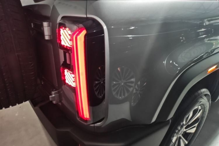 Used BAIC Off-Road BJ40 2024 2.0T All-New Urban Hunter Edition Ultimate Version Right Rear Taillight