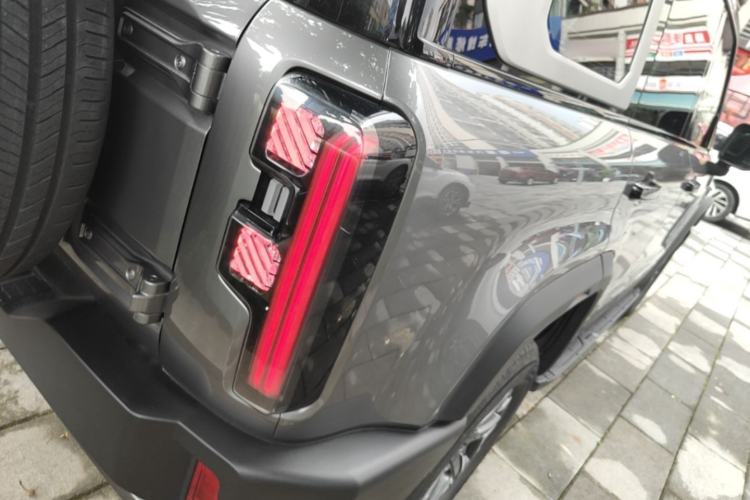 Used BAIC Off-Road BJ40 2024 2.0T All-New Urban Hunter Edition Chivalrous Style Right Rear Taillight