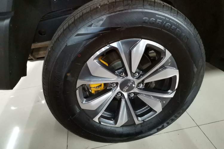 Used BAIC Off-Road BJ40 2024 2.0T All-New Urban Hunter Edition Ultimate Version Right Rear Wheel Hub
