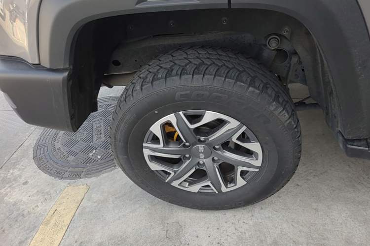 Used BAIC Off-Road BJ40 2024 2.0D All-New Blade Hero Crosser Right Rear Wheel Hub