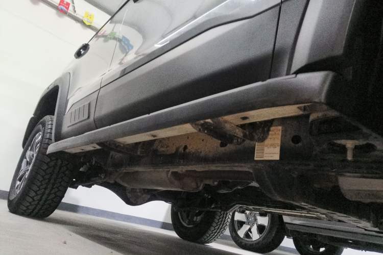 Used BAIC Off-Road BJ40 2024 2.0T All-New Blade Hero Edition Climber Right Side Sill