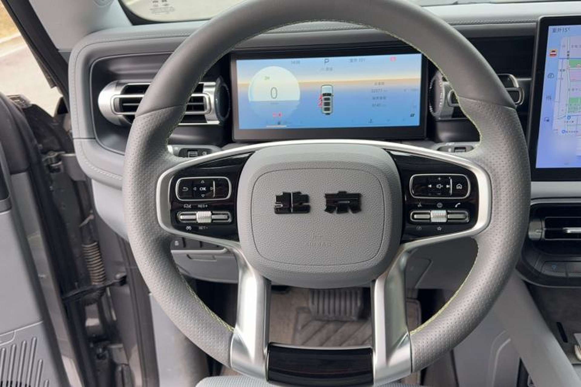 Used BAIC Off-Road BJ40 2024 2.0T All-New Blade Hero Edition Climber Steering Wheel