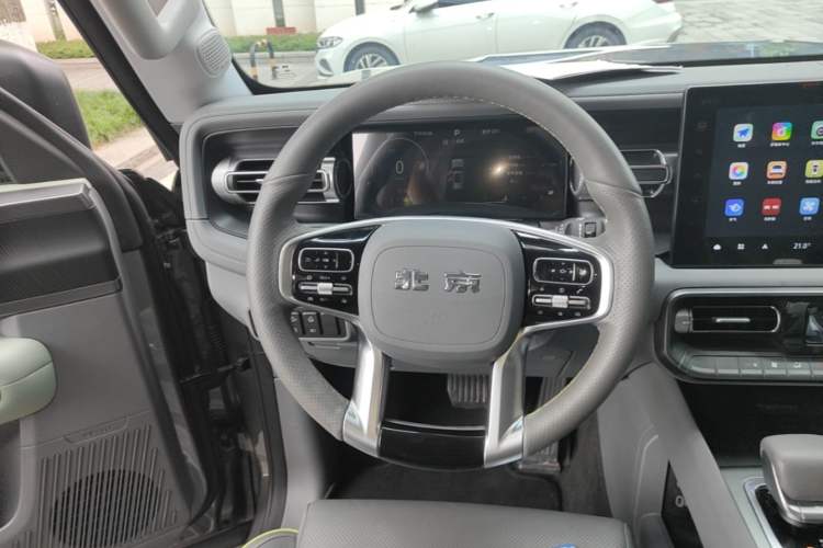 Used BAIC Off-Road BJ40 2024 2.0T All-New Urban Hunter Edition Chivalrous Style Steering Wheel