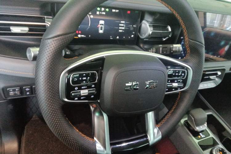 Used BAIC Off-Road BJ40 2024 2.0T All-New Urban Hunter Edition Ultimate Version Steering Wheel