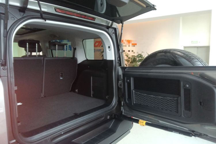 Used BAIC Off-Road BJ40 2024 2.0T All-New Urban Hunter Edition Ultimate Version Trunk