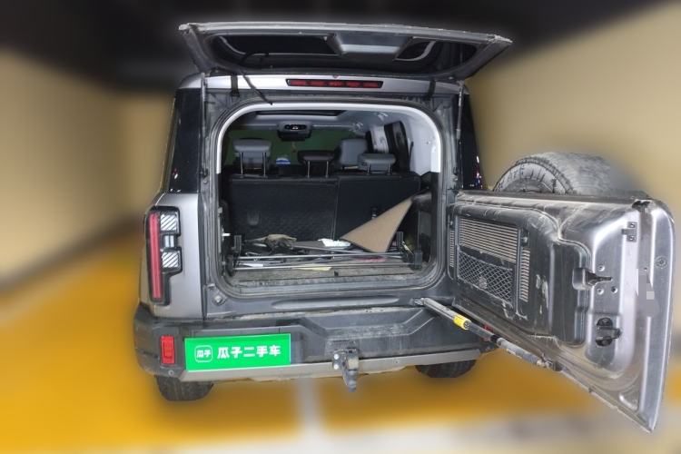 Used BAIC Off-Road BJ40 2024 2.0T All-New Urban Hunter Edition Ultimate Version Trunk