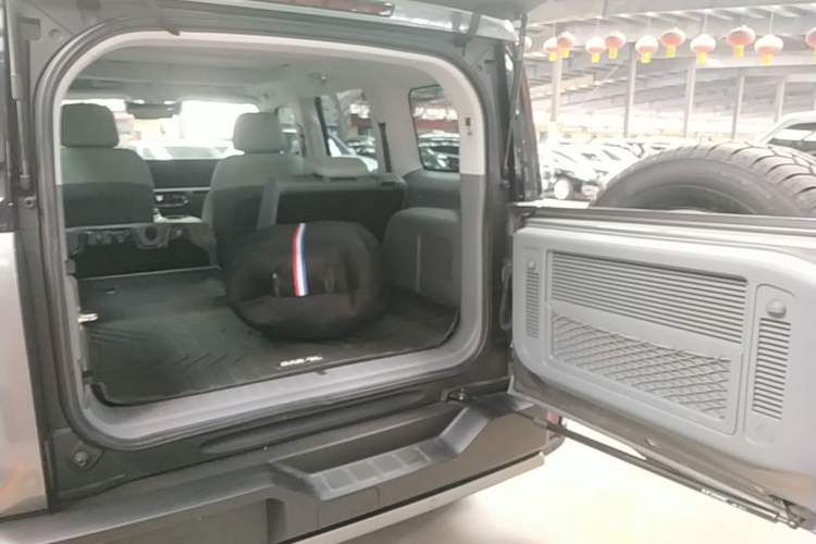 Used BAIC Off-Road BJ40 2024 2.0D All-New Blade Hero Crosser Trunk