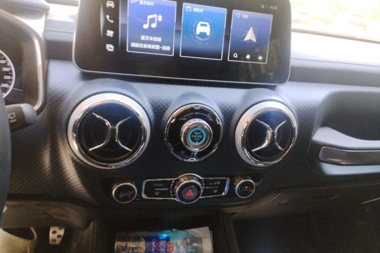 Used BAIC Off-Road BJ40 2024 2.0T Urban Hunter Honor Edition Audio And AC Panel