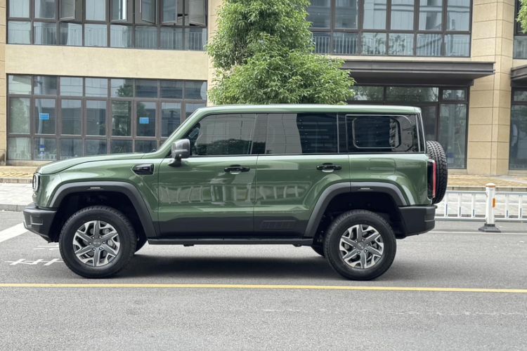 Used BAIC Off-Road BJ40 2024 2.0D All-New Blade Hero Crosser Exterior 3