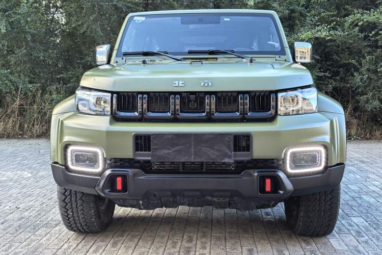Used BAIC Off-Road BJ40 2024 2.0D Blade Hero Glory Edition Exterior 4