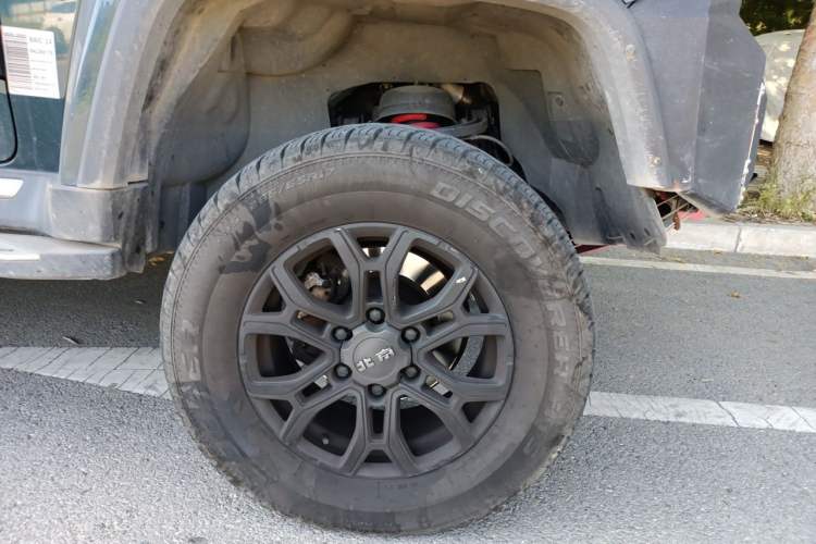 Used BAIC Off-Road BJ40 2024 2.0T Urban Hunter Honor Edition Exterior 4