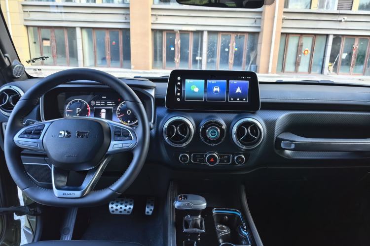 Used BAIC Off-Road BJ40 2024 2.0D Blade Hero Glory Edition Interior 1
