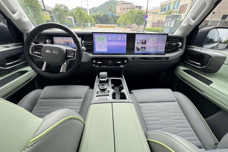 Used BAIC Off-Road BJ40 2024 2.0D All-New Blade Hero Crosser Interior 1