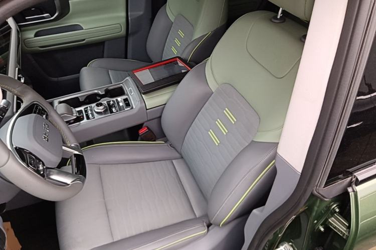 Used BAIC Off-Road BJ40 2024 2.0D All-New Blade Hero Crosser Left Front Seat