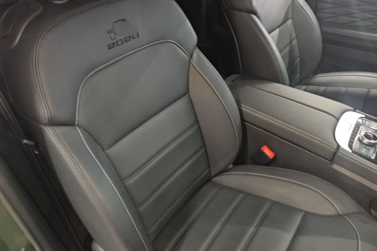 Used BAIC Off-Road BJ40 2024 2.0T Tribute to the 2020 Glory Edition Right Front Seat