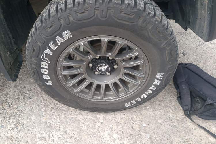 Used BAIC Off-Road BJ40 2024 2.0D All-New Blade Hero Crosser Right Front Wheel Hub