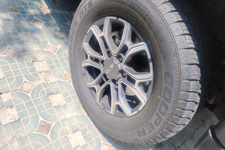 Used BAIC Off-Road BJ40 2024 2.0T Urban Hunter Honor Edition Right Front Wheel Hub