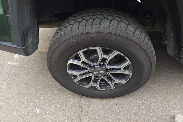 Used BAIC Off-Road BJ40 2024 2.0T Urban Hunter Honor Edition Right Rear Wheel Hub