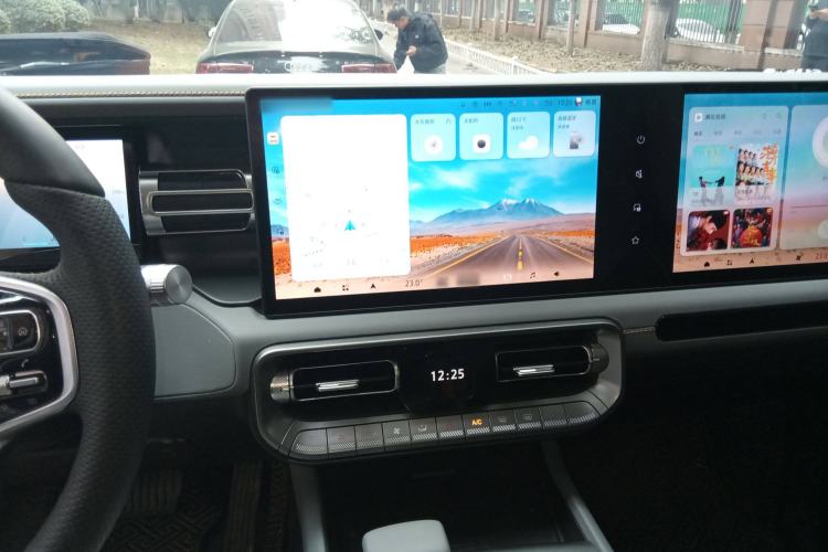 Used BAIC Off-Road BJ40 2024 2.0T All-New Urban Hunter Edition Ultimate Version Audio And AC Panel