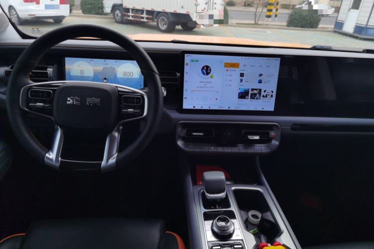 Used BAIC Off-Road BJ40 2024 2.0T All-New Urban Hunter Edition Chivalrous Style Center Console